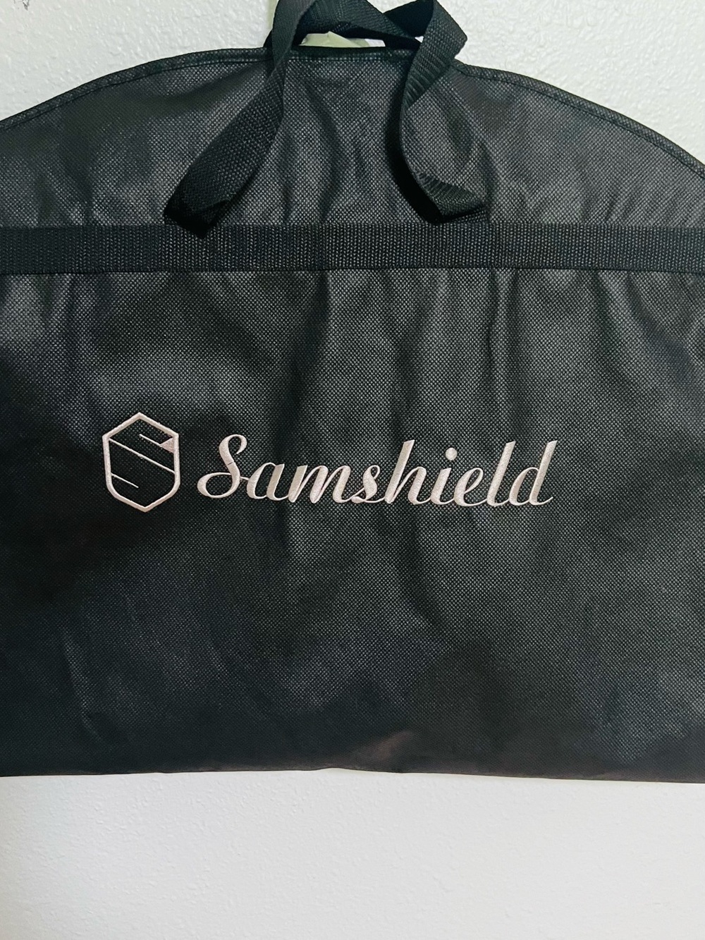 Samshield Black Garment Bag | Equestrian Travel & Show Gear Storage